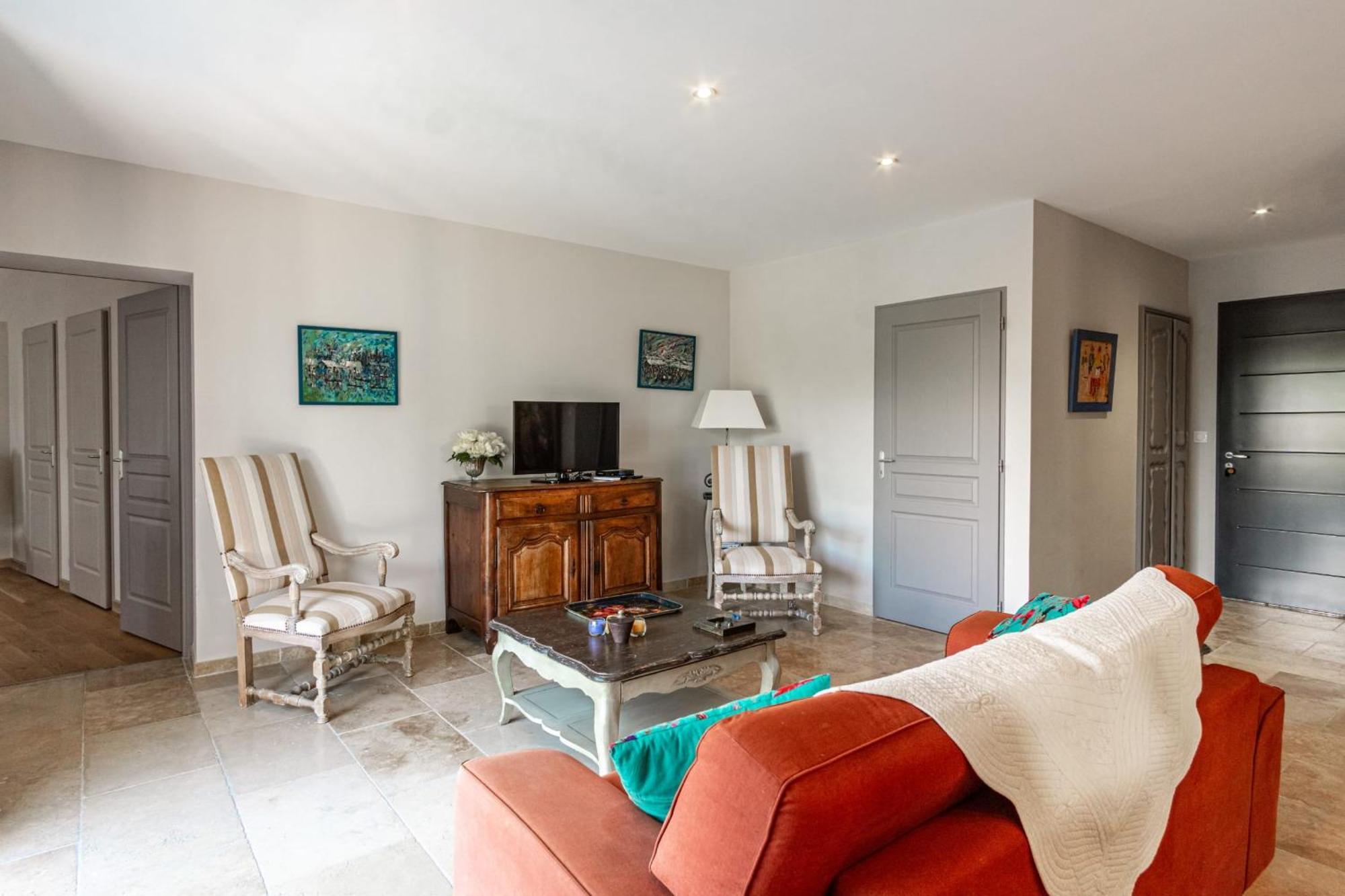 La Verdiere - Contemporary House With Garden And Private Pool LʼIsle-sur-la-Sorgue 외부 사진